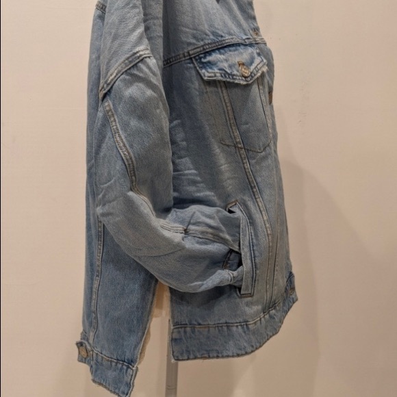Zara oversized Sherpa denim jacket - Picture 9 of 11
